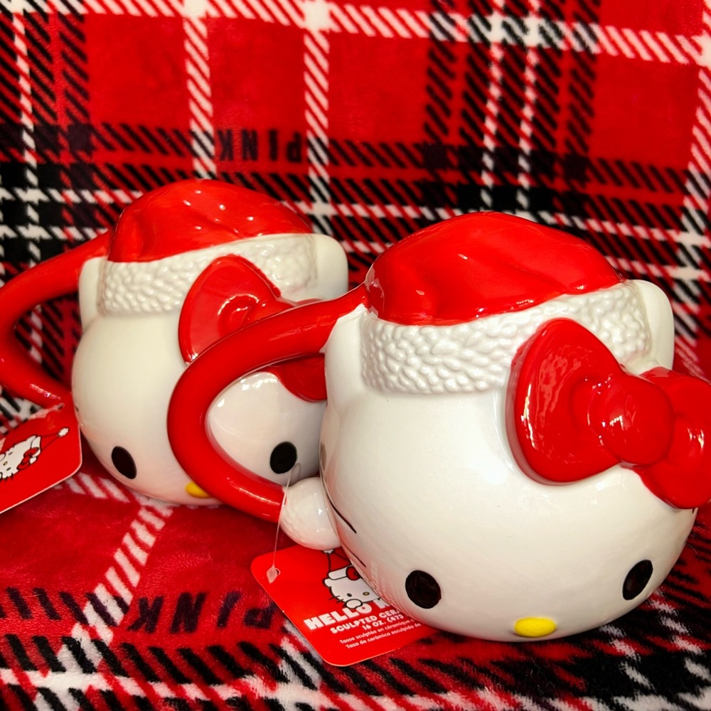 Hello Kitty Sculpted Ceramic Mug - 2 Pair